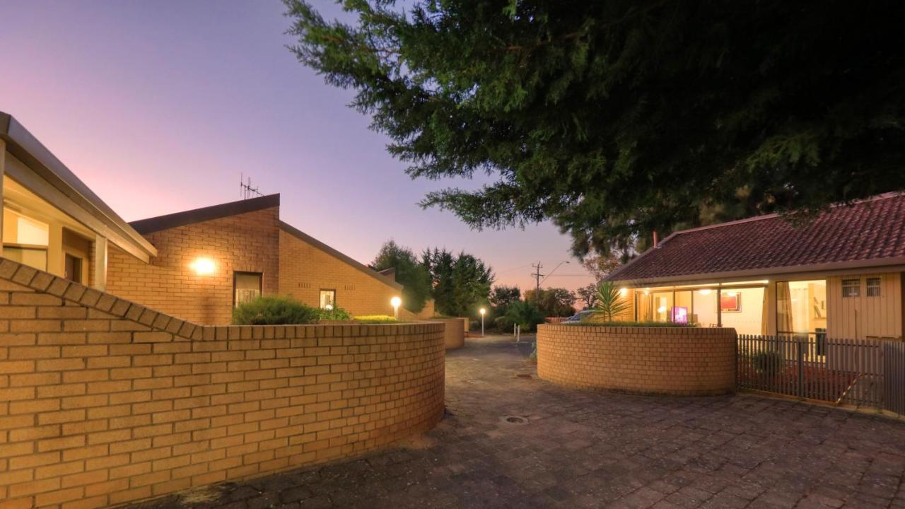 Executive Hideaway Aparthotel Benalla Exterior foto
